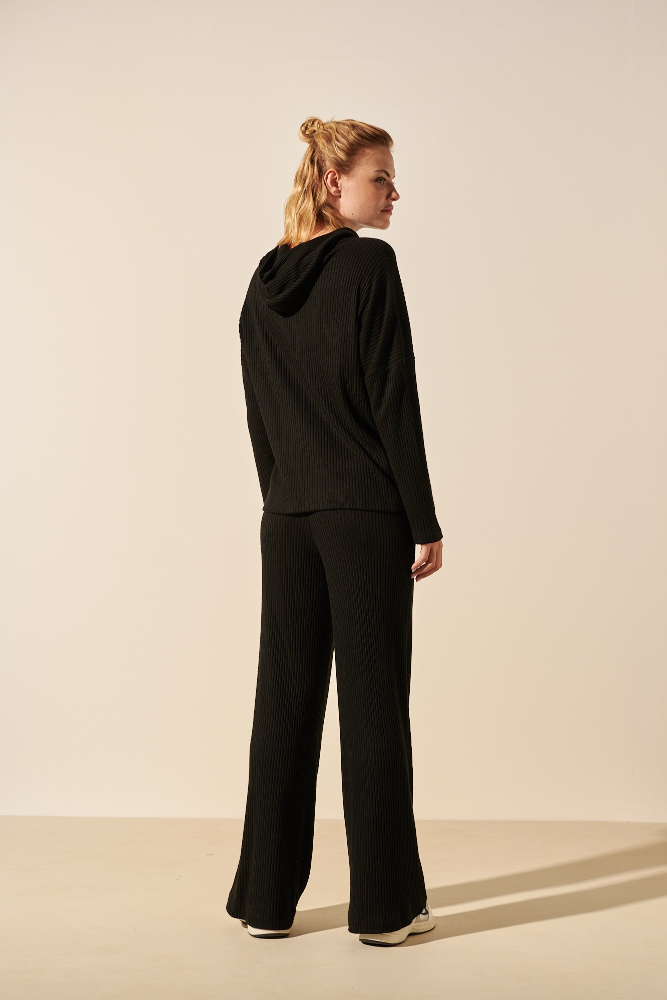 Pantalón acampanado