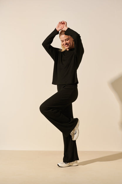 Pantalón acampanado