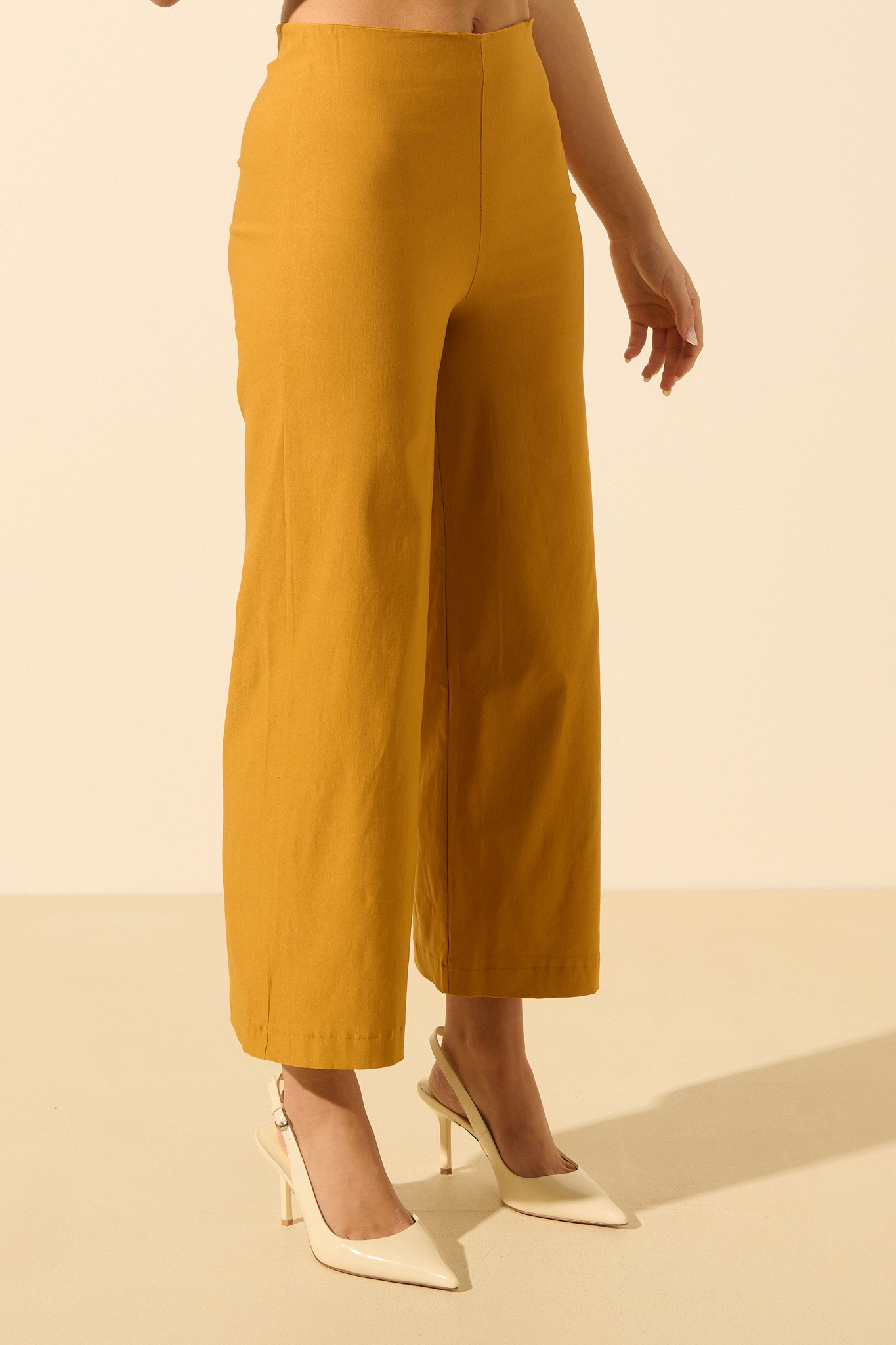 Pantalón acampanado